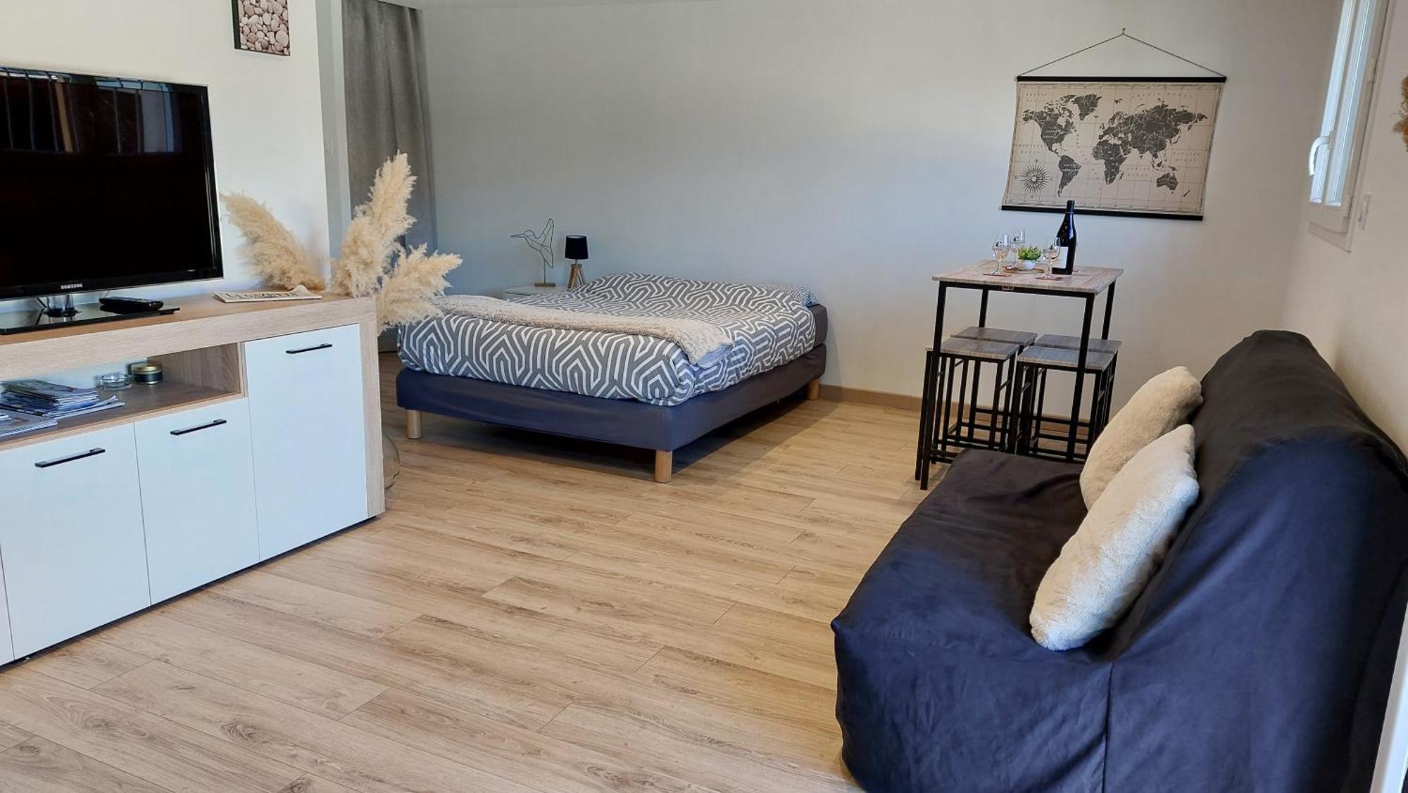 Le Studio Du Doux Tournon-sur-Rhone Exteriör bild